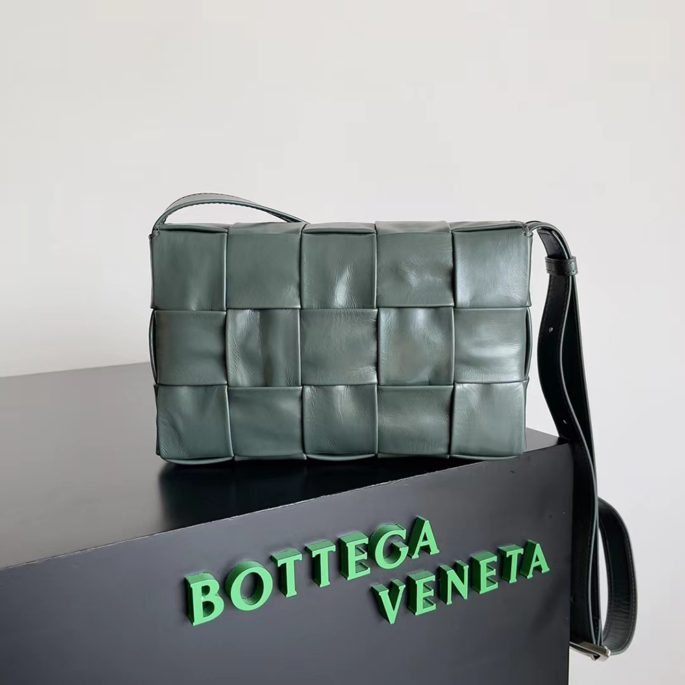 Bottega Veneta bags 667298 23*15*5cm