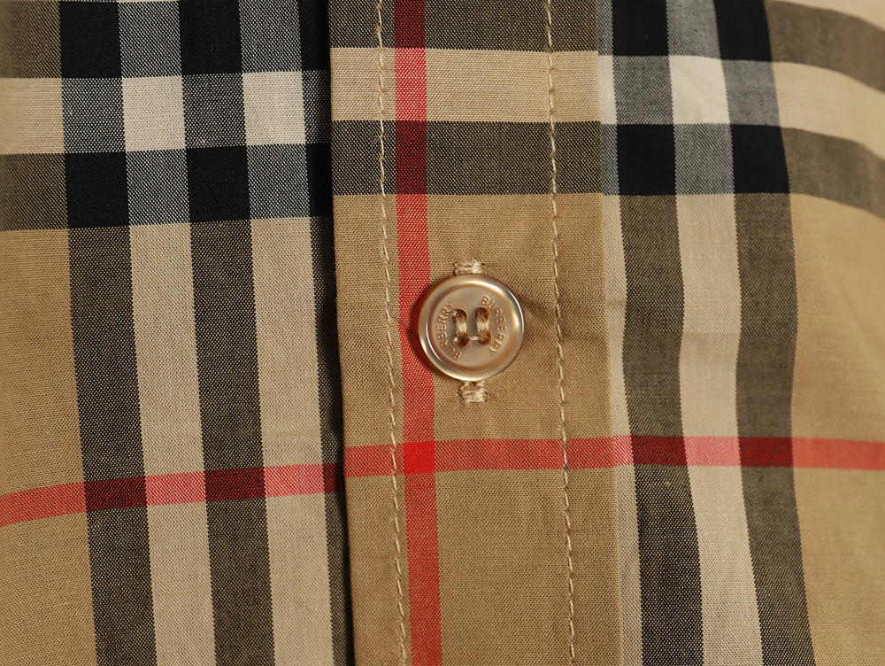 Burberry hem lettering check shirt