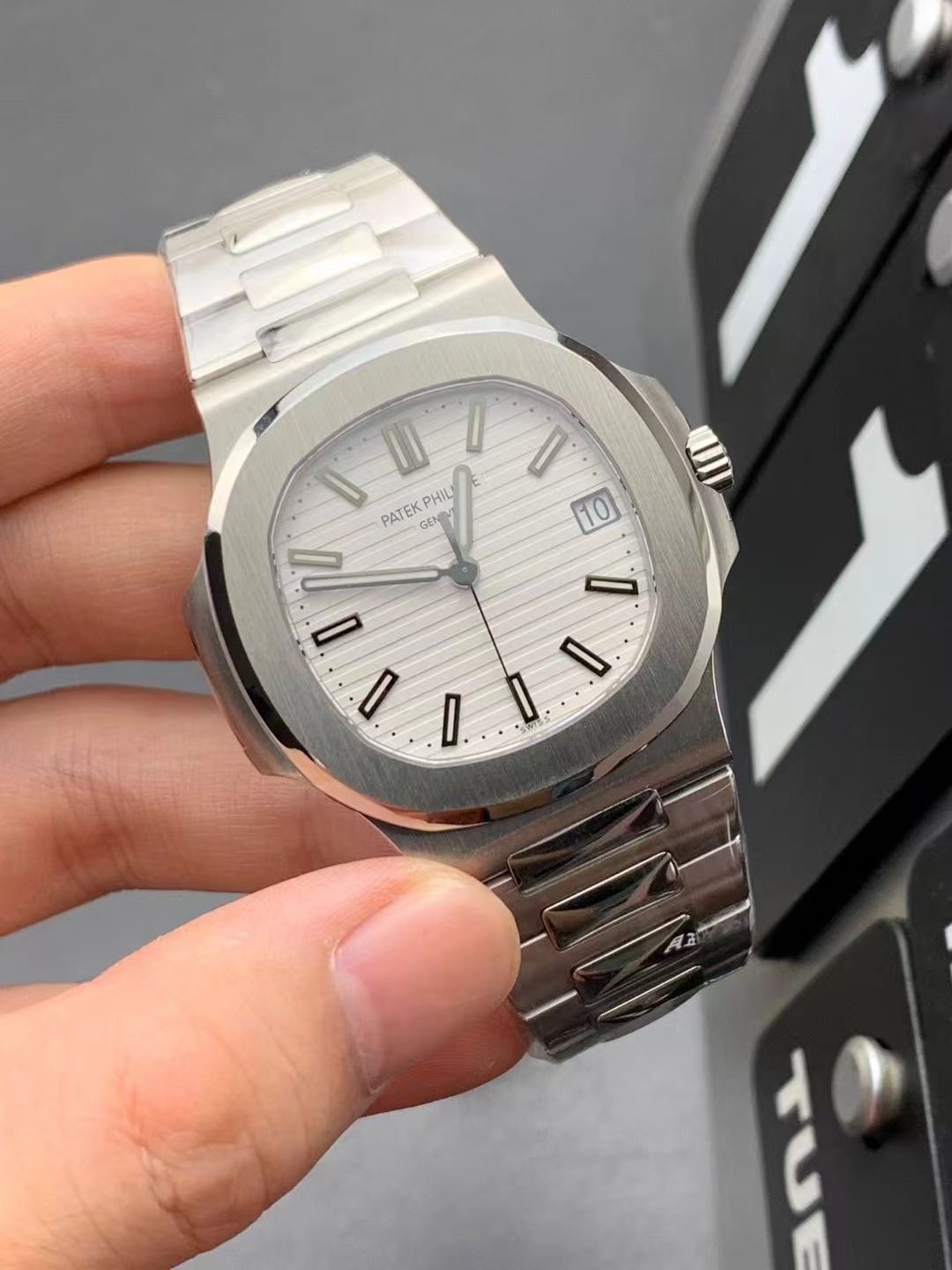 Patek Philippe - Nautilus Jumbo 5711 SS/SS White/Stk PPF V4 Asia 324