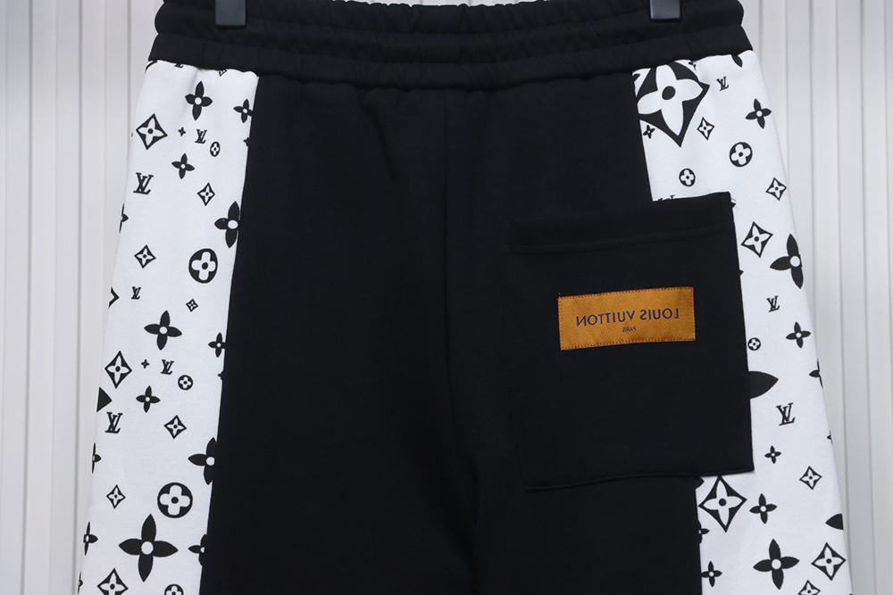 LouisVuitton Side Monogram Logo Pants