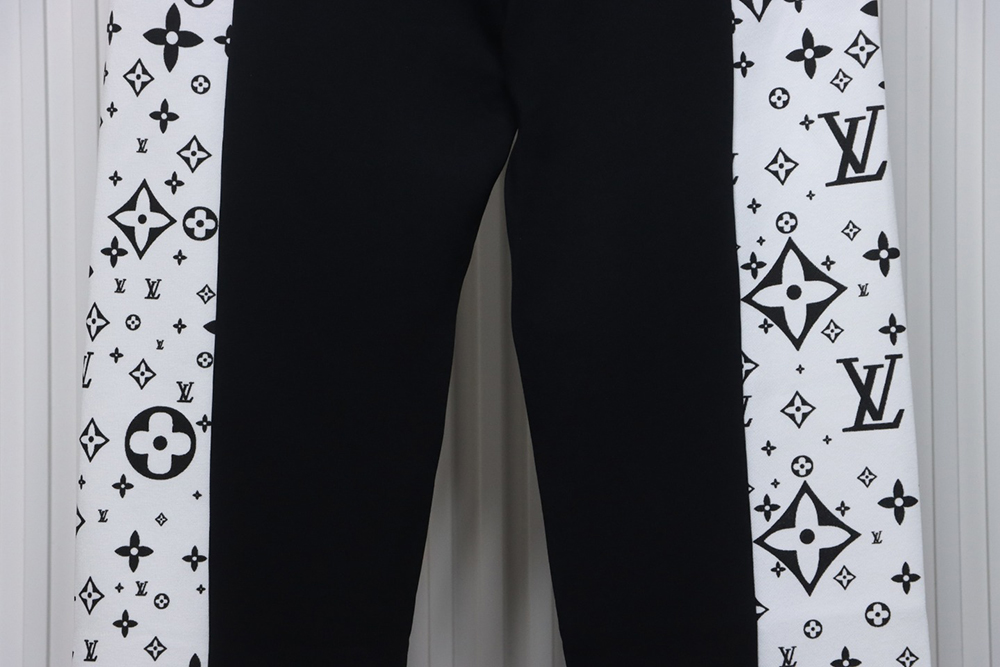 LouisVuitton Side Monogram Logo Pants