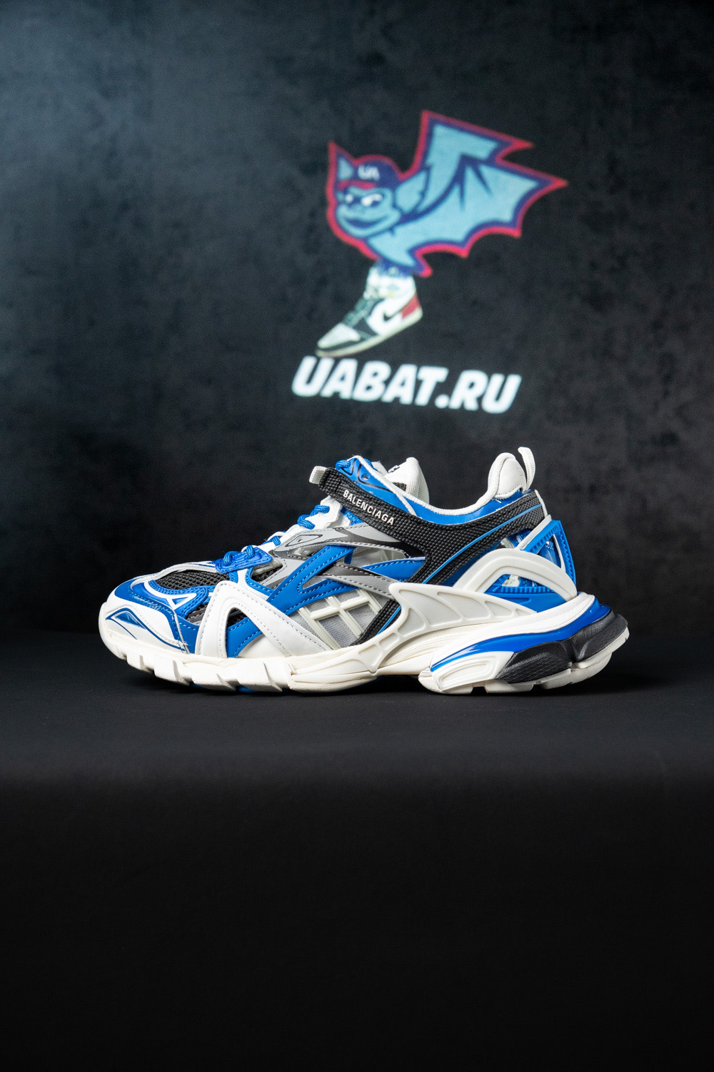 Balenciaga Track.4 Sneaker