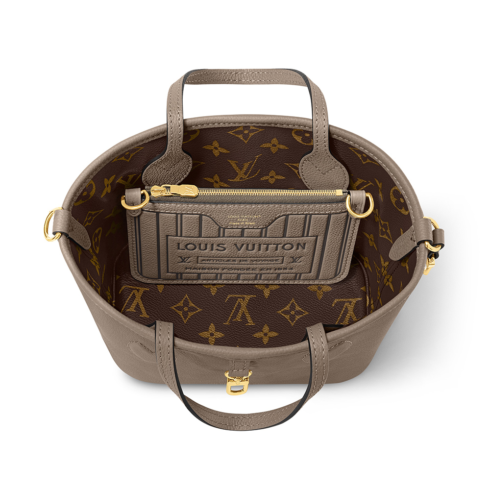 Louis Vuitton Bags M12109 24*14*9cm