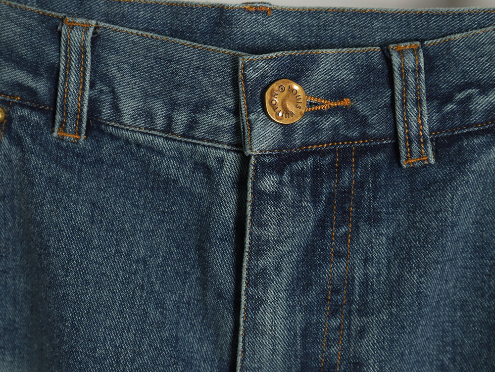 Louis Vuitton embossed monogram cargo jeans 29-32