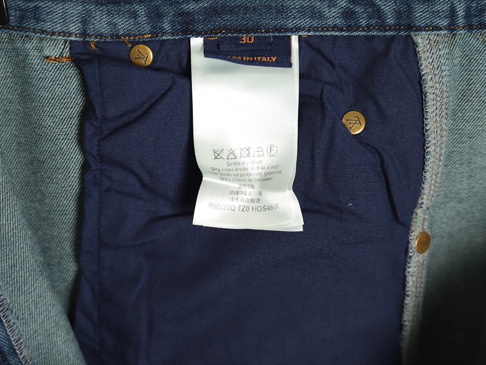 Louis Vuitton embossed monogram cargo jeans 29-32