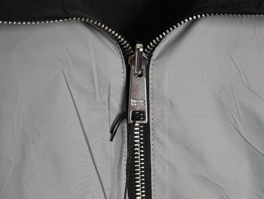 Prada triangle logo reversible zip-up jacket S-XL