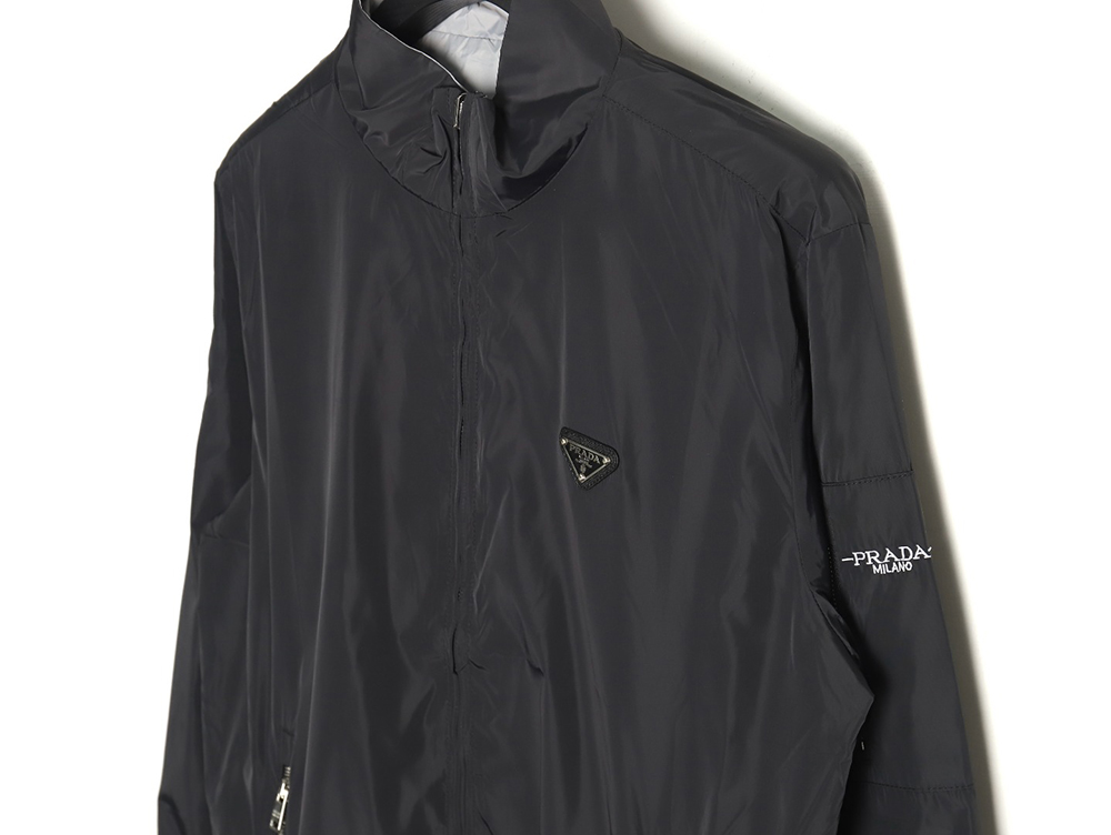 Prada triangle logo reversible zip-up jacket S-XL