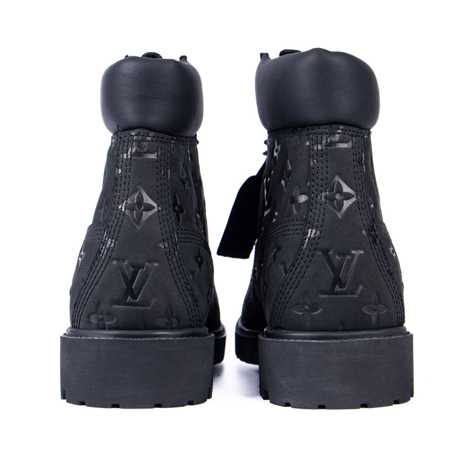 Louis Vuitton x Timberland co-branded Martin boots "black"