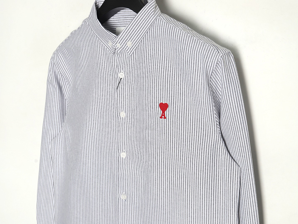 Ami small heart embroidered striped long-sleeved shirt TSK2