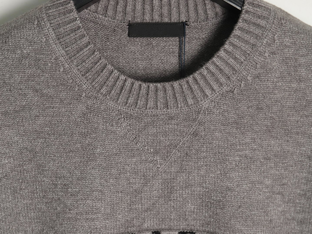Prada sweater with floral logo on chest TSK1