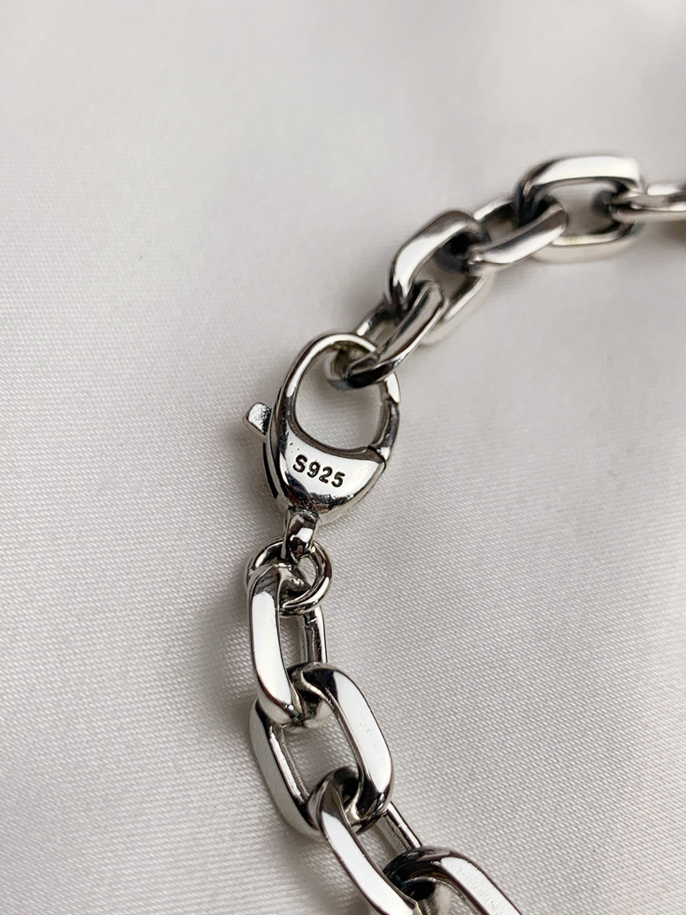 Gucci bracelet 717588