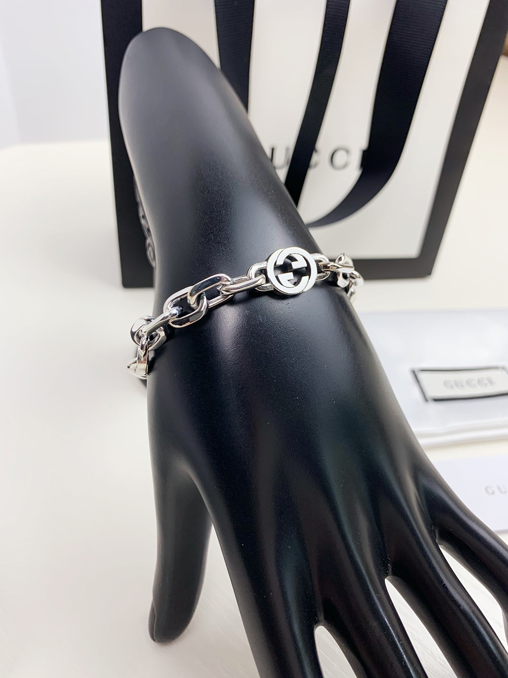 Gucci bracelet 717588