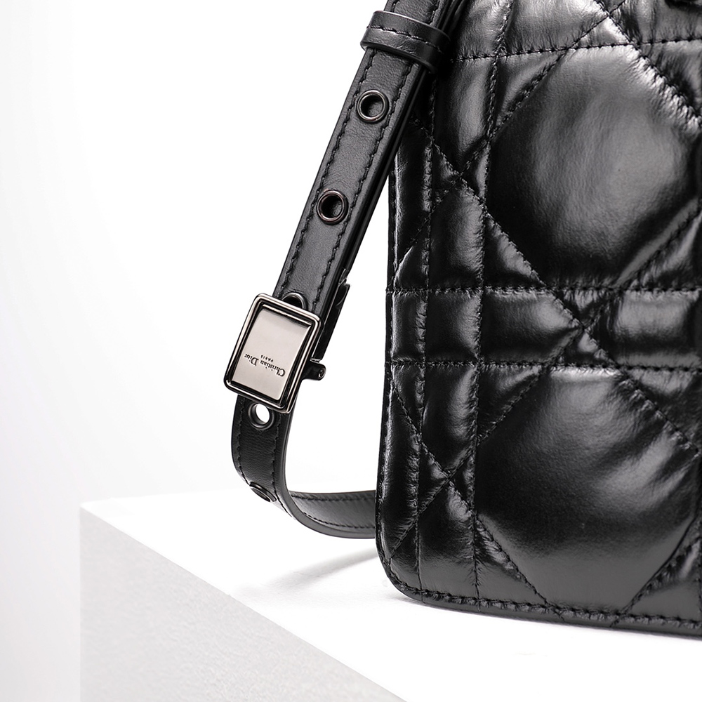 Christian Dior Bags M900