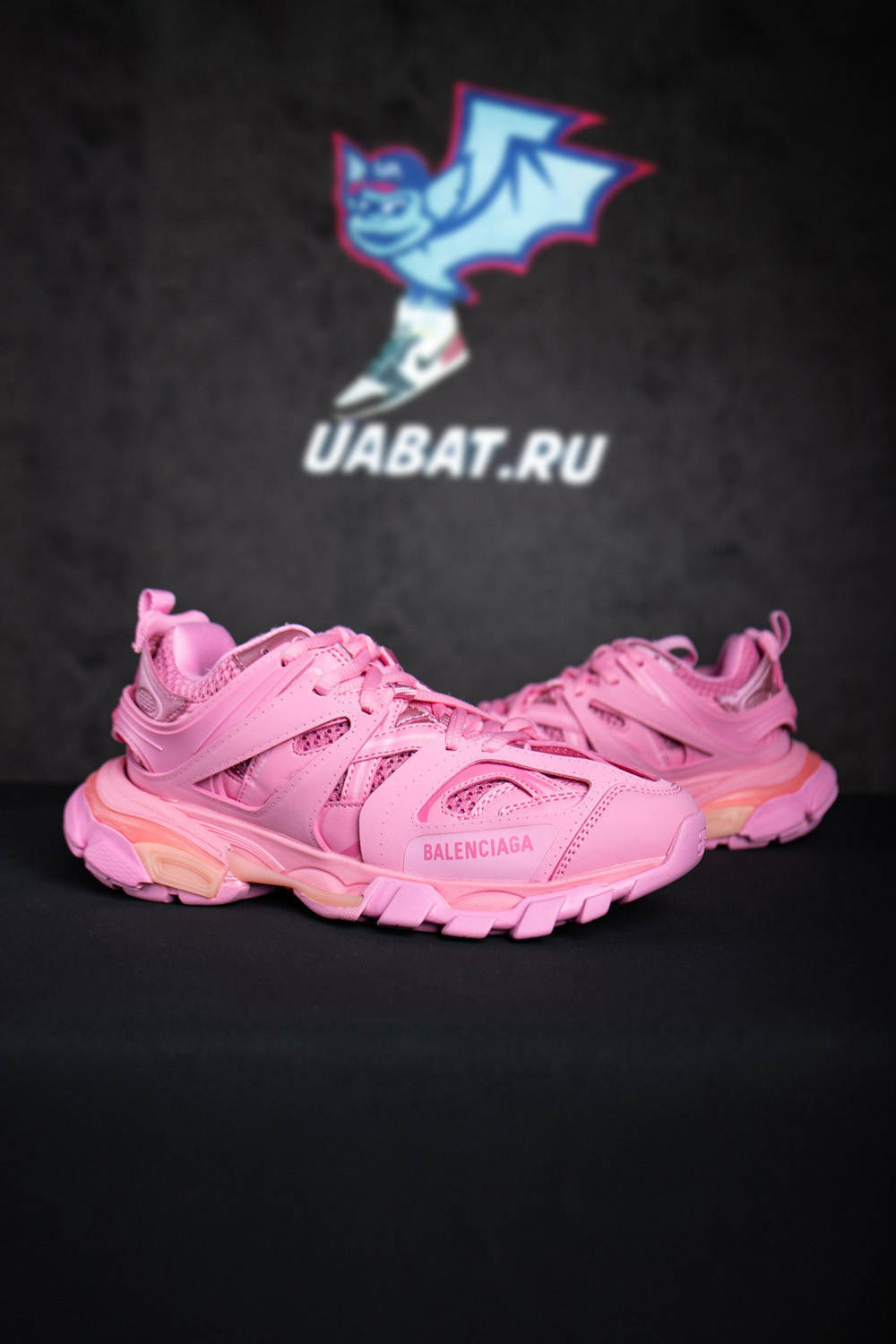BALENCIAGA TRACK