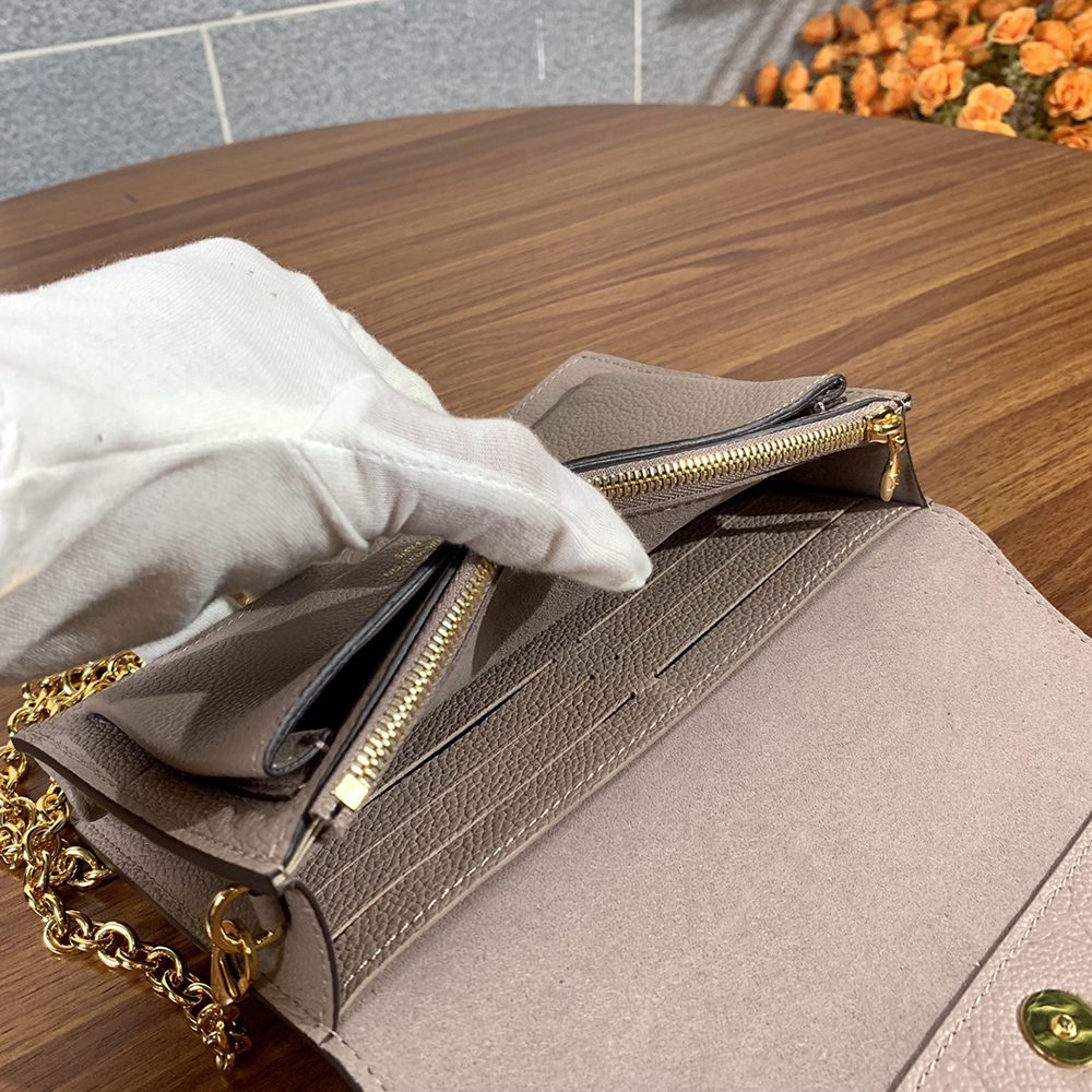 Louis Vuitton Bags M69243 19*12*4cm