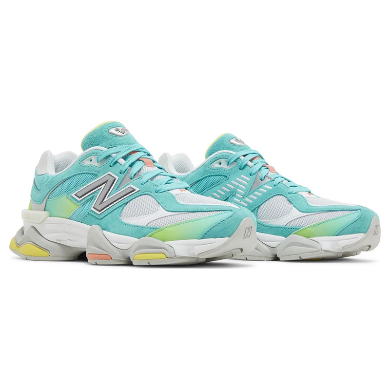 9060 'Cyan Burst' DTLR Exclusive