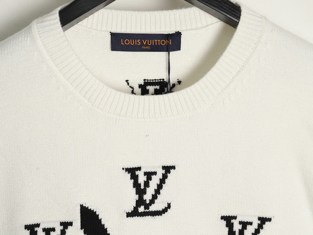 Louis Vuitton clock logo sweater