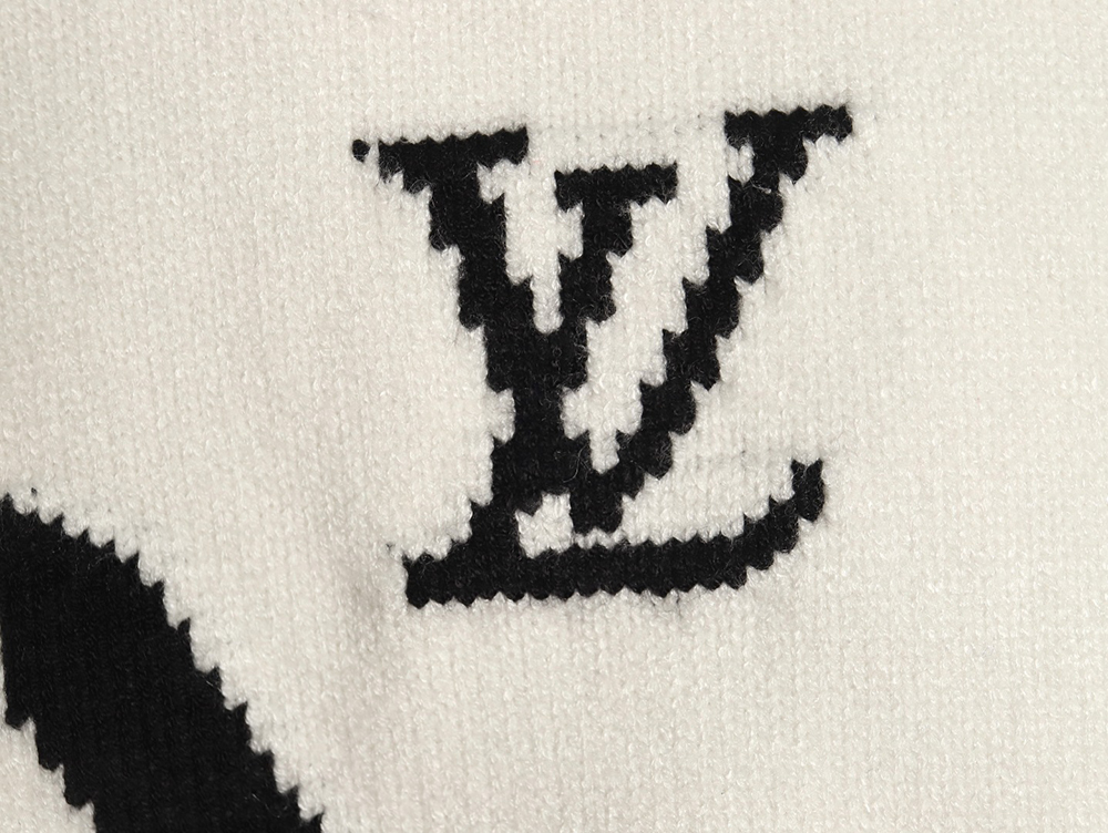 Louis Vuitton clock logo sweater