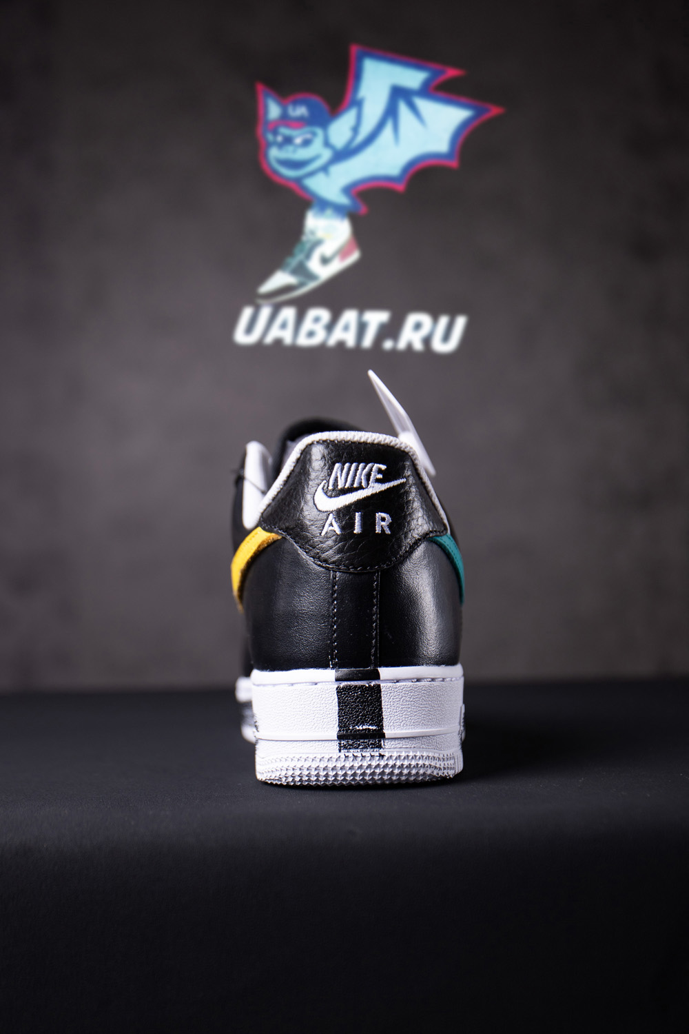 G-Dragon x Air Force 1 