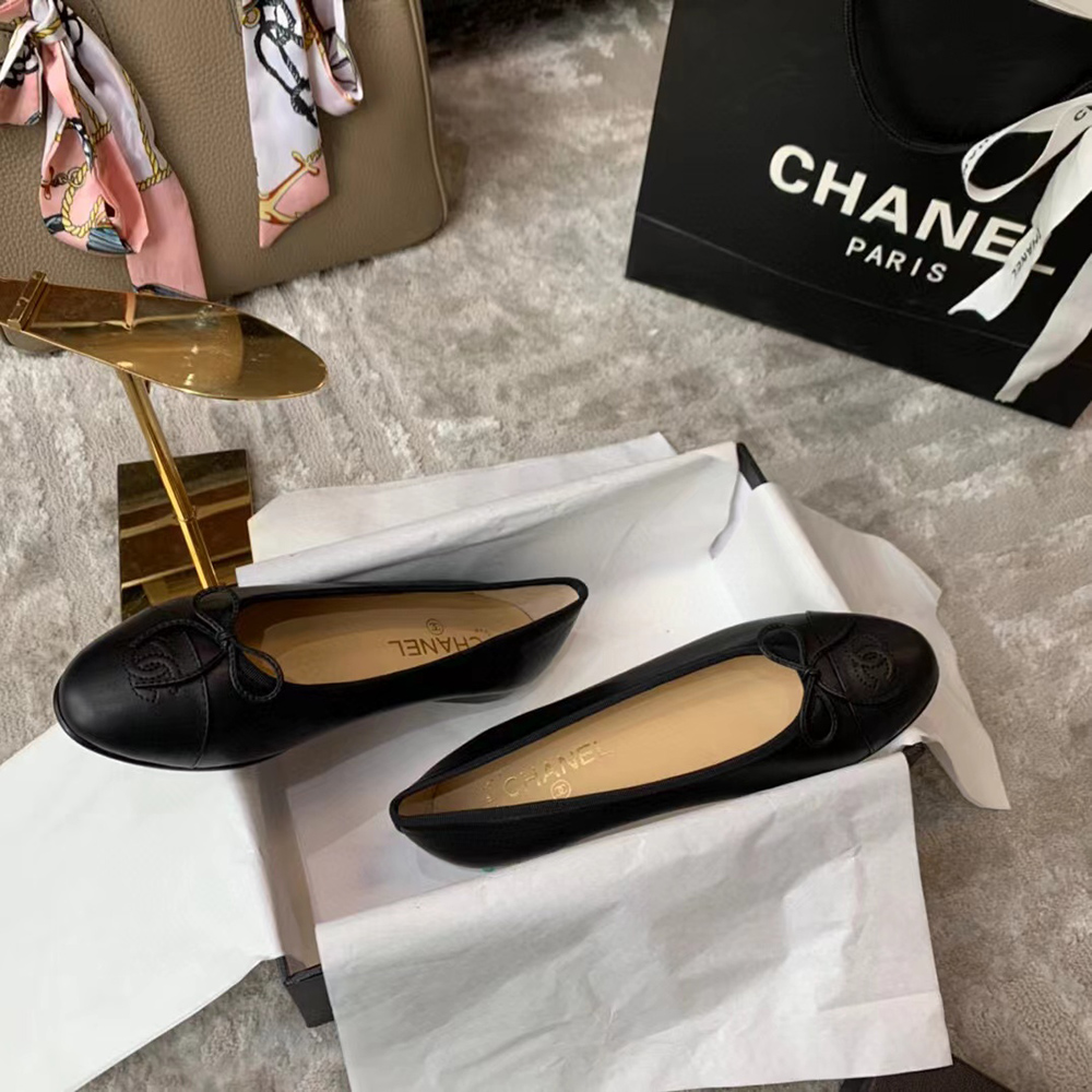 Chanel classic ballet shoes all black sheepskin