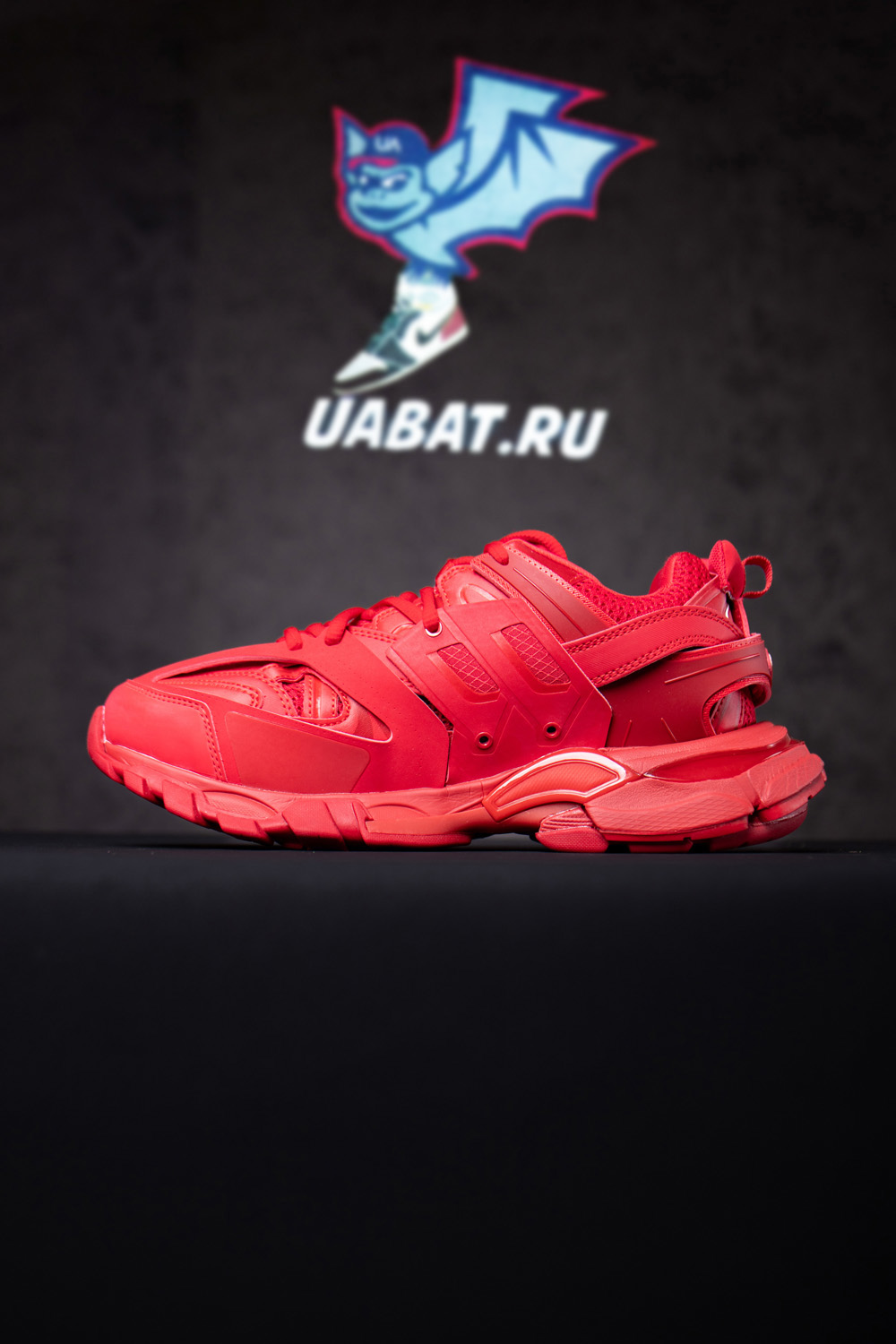 BALENCIAGA TRACK