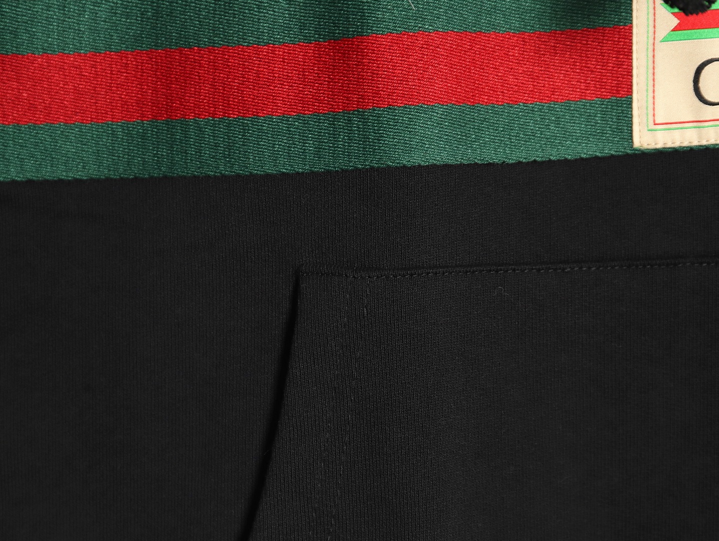 Gucci Red and Green Web Half Zip Long Sleeve Hoodie TSK1