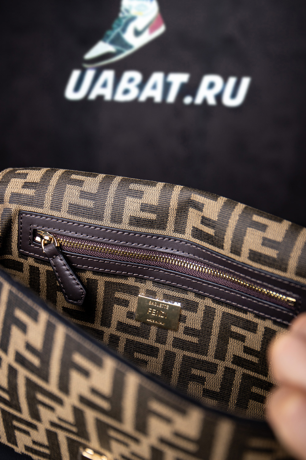 Fendi Bags 5F17U4 27*15*6cm