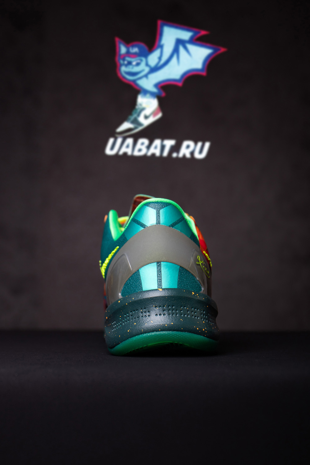 KOBE 8 SYSTEM PREMIUM 'WHAT THE KOBE'