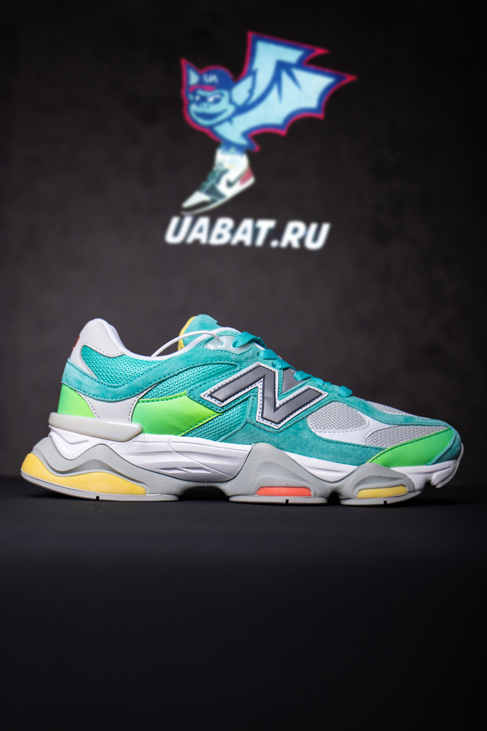 9060 'Cyan Burst' DTLR Exclusive