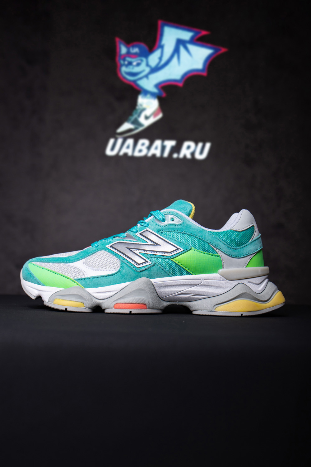 9060 'Cyan Burst' DTLR Exclusive