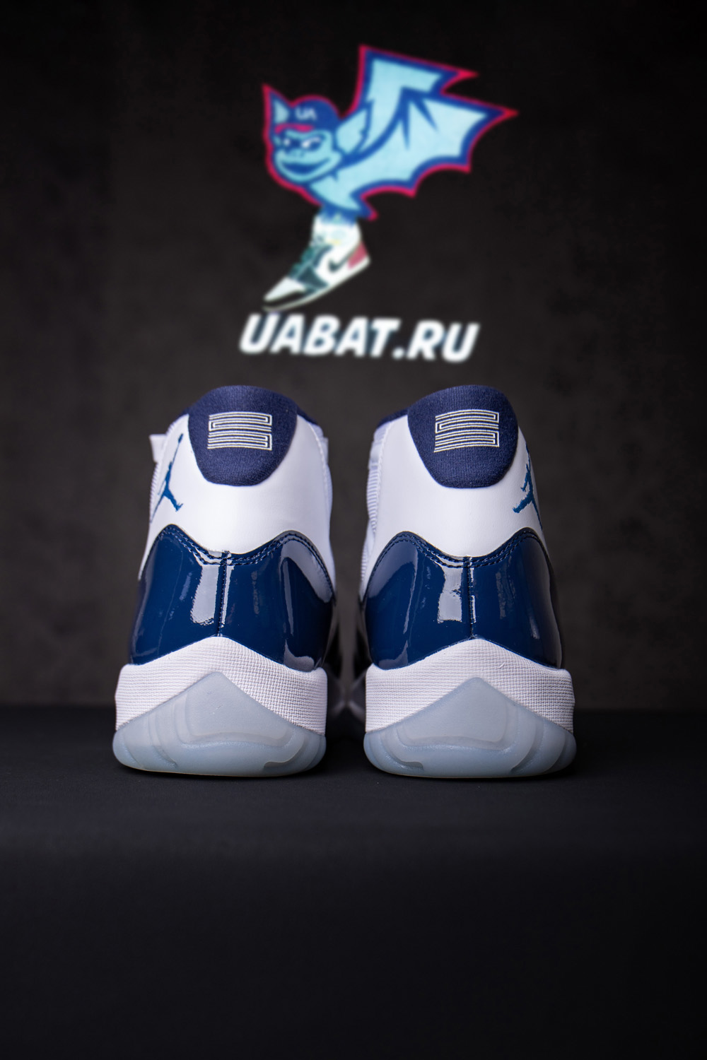 AIR JORDAN 11 RETRO