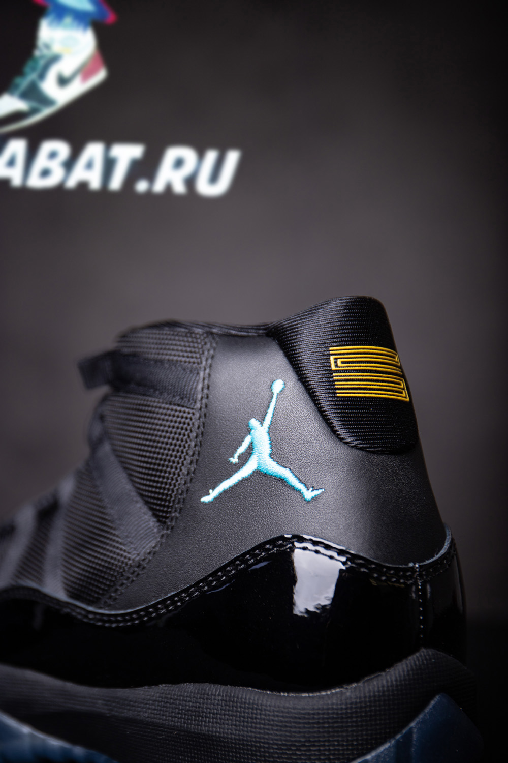 AIR JORDAN 11 RETRO "GAMMA BLUE"