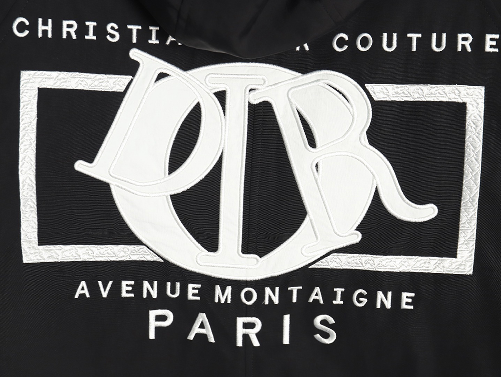 Dior letter embroidered hooded trench coat TSK1