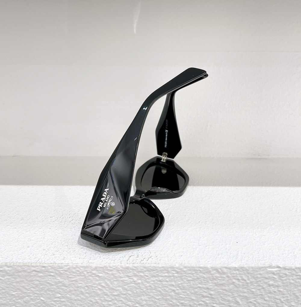 Prada eyeglasses SPR07YF