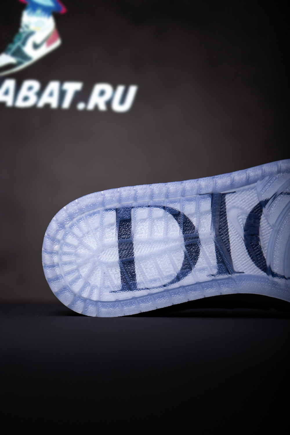 DIOR X AIR JORDAN 1 LOW