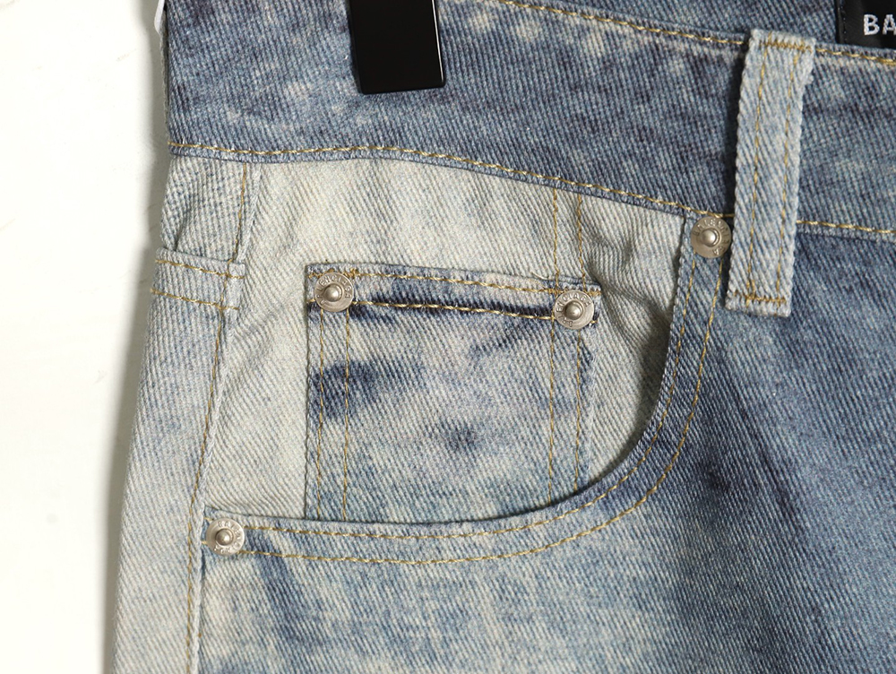 Balenciaga washed loose wide-leg jeans TSK1