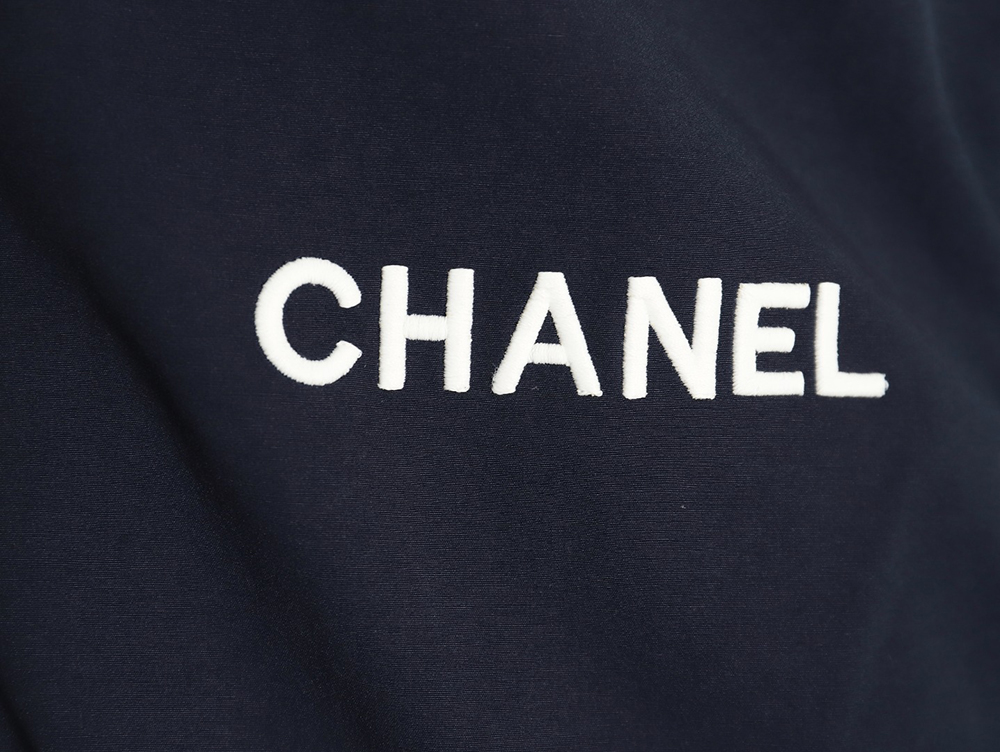 Chanel Embroidered Slogan Vintage Zipper Trench Coat