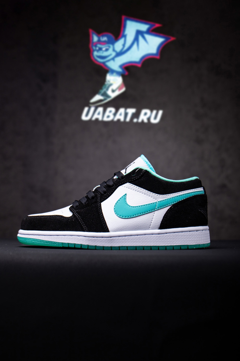 AIR JORDAN 1 LOW 