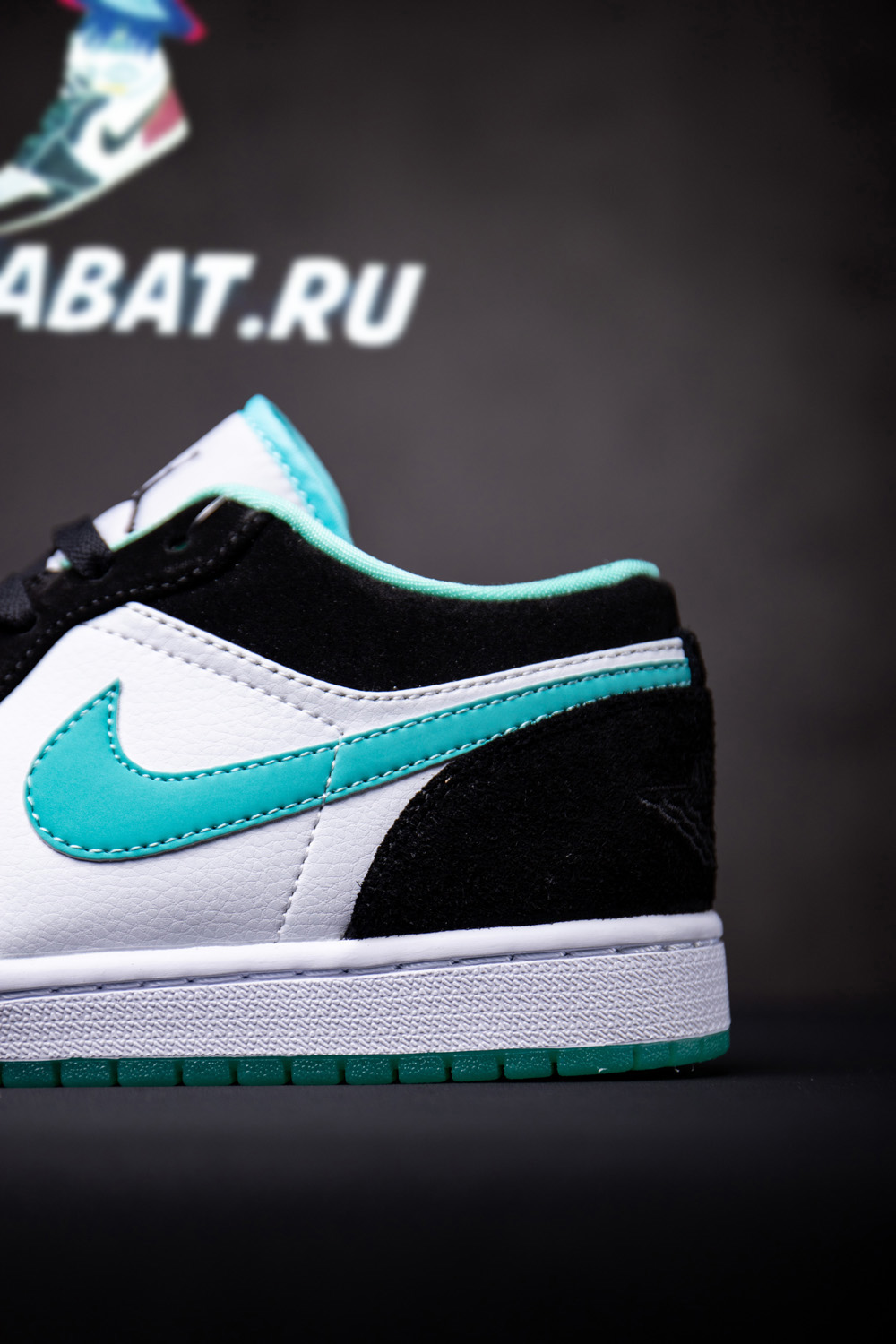 AIR JORDAN 1 LOW ''ISLAND GREEN''