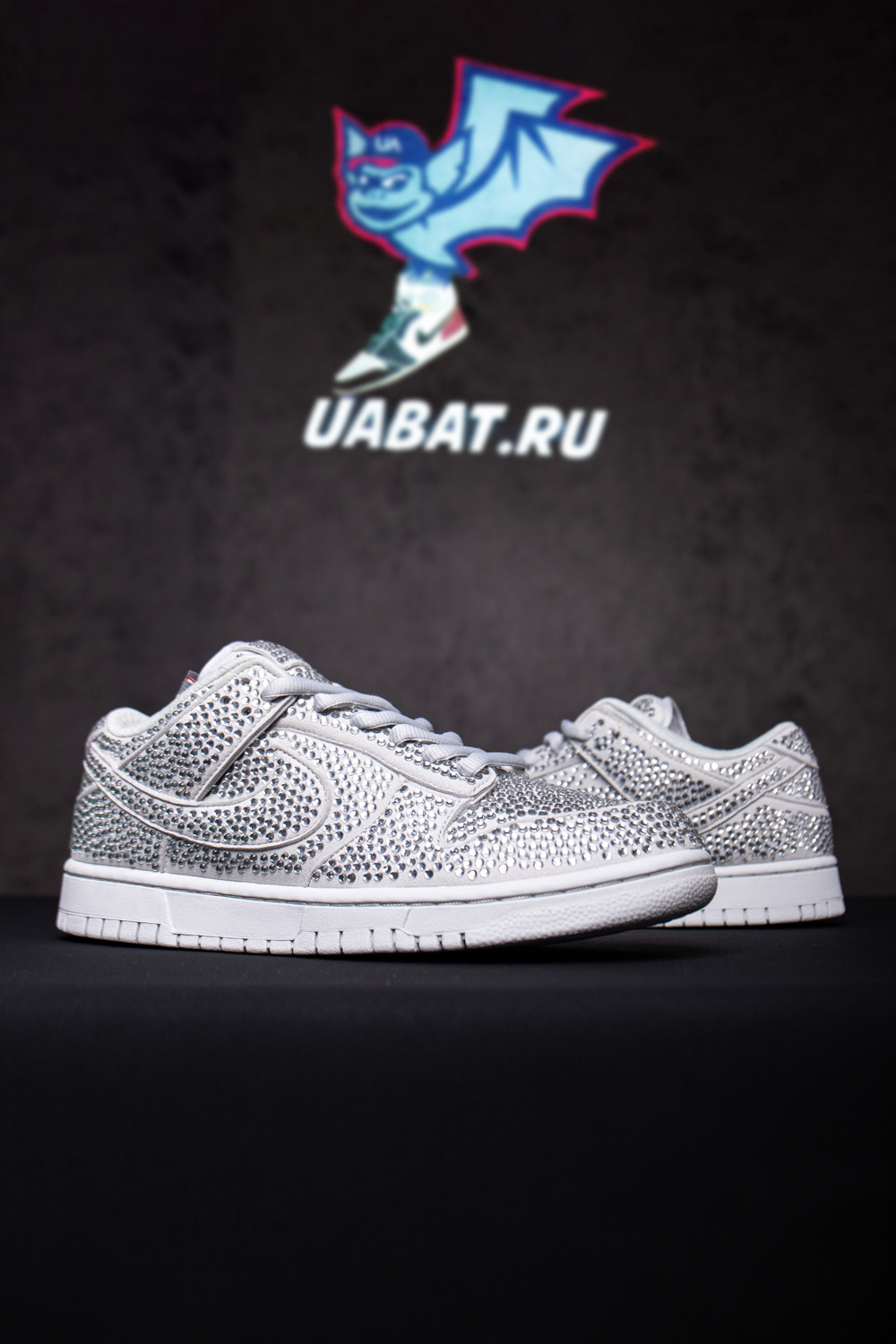 CACTUS PLANT FLEA MARKET X SWAROVSKI X DUNK LOW 'PURE PLATINUM'