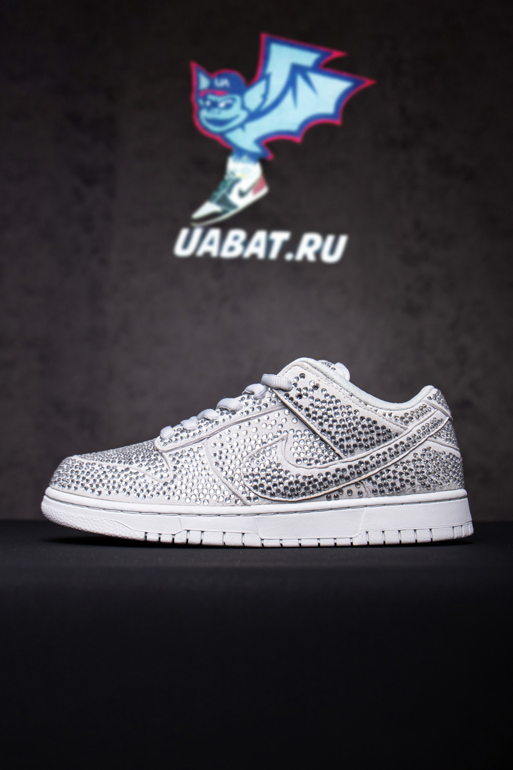 CACTUS PLANT FLEA MARKET X SWAROVSKI X DUNK LOW 'PURE PLATINUM'