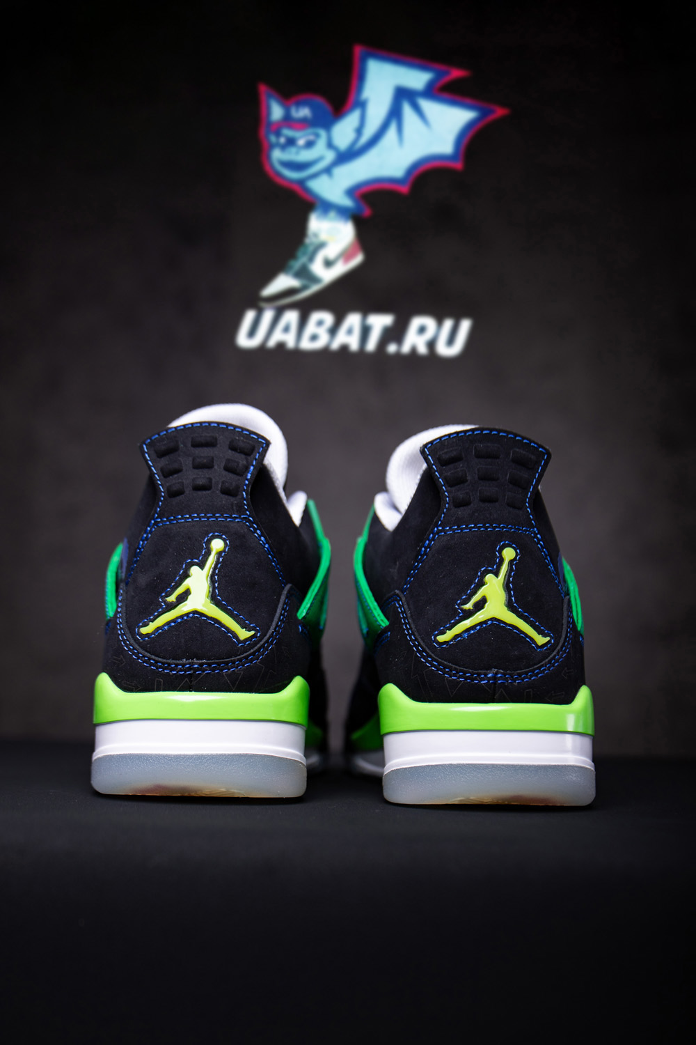 AIR JORDAN 4 RETRO 