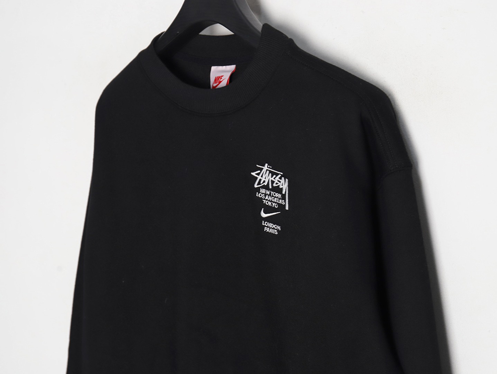 Nike & Stussy embroidered logo fleece sweatshirt TSK1