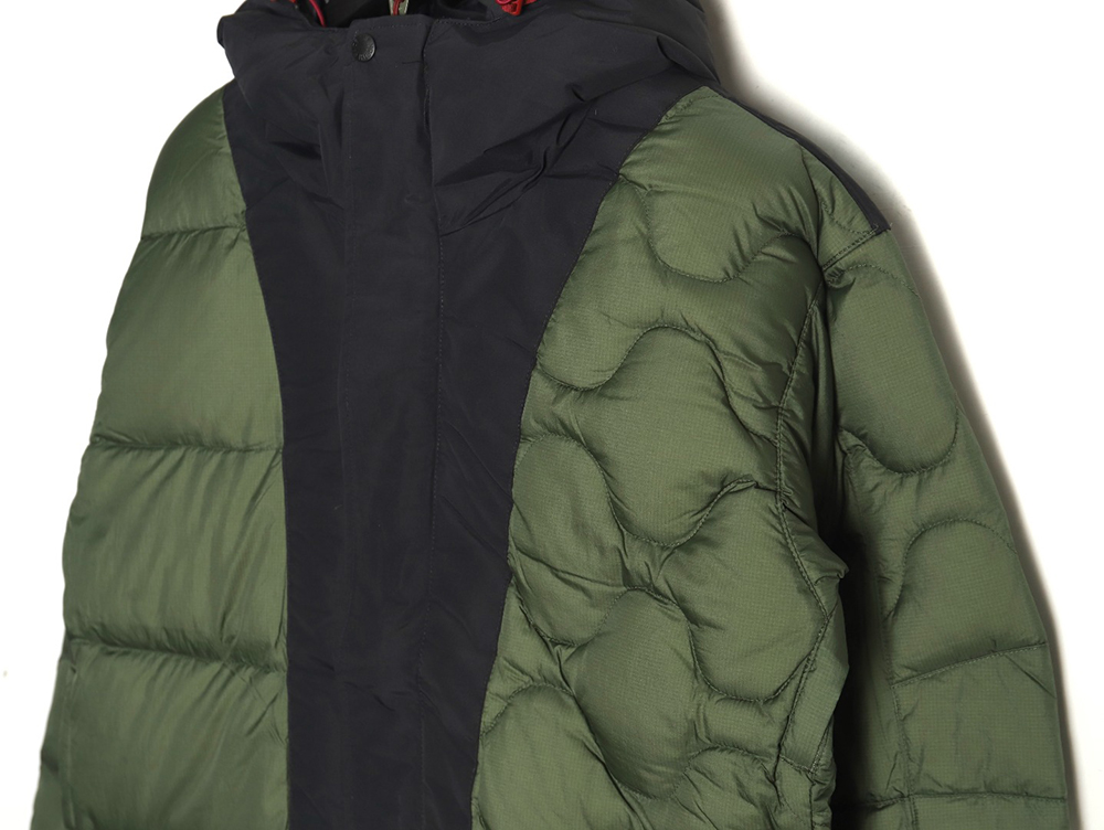 The North Face colorblock print zip-up hooded down jacket