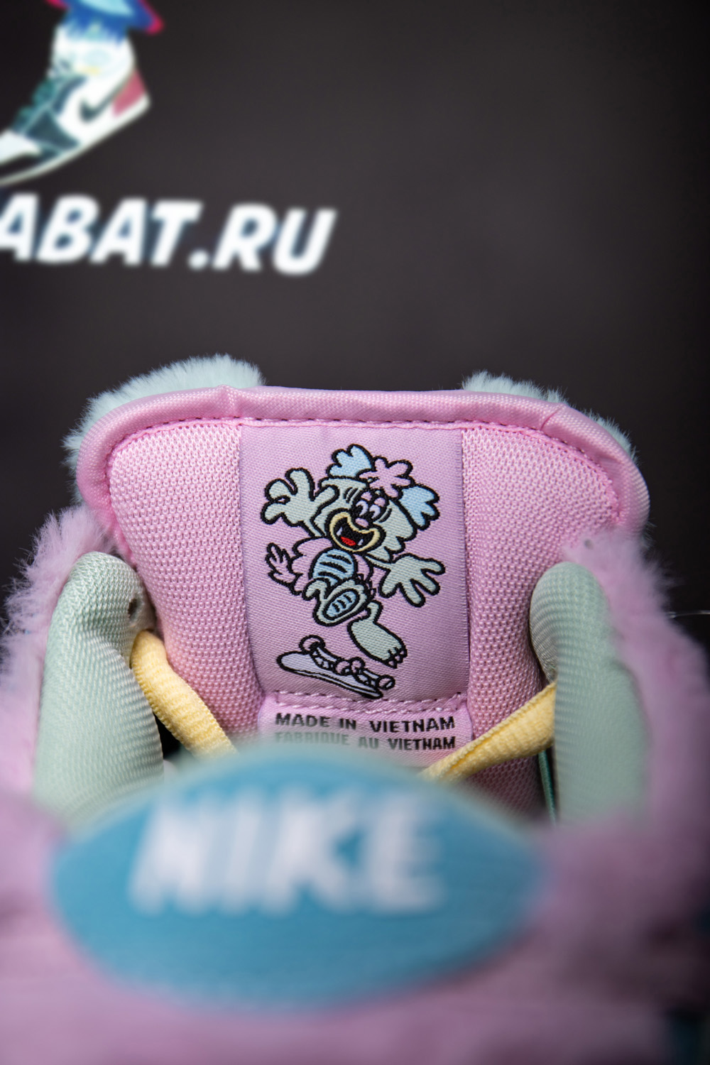 Verdy x Dunk Low SB 