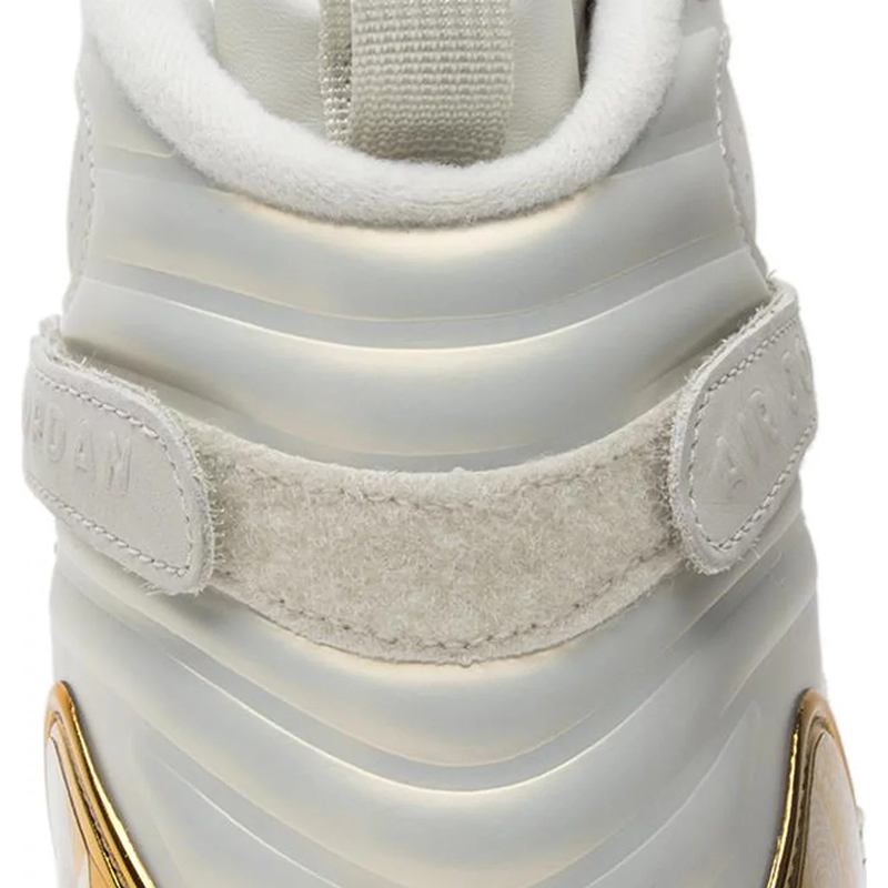 Air Jordan 8 Retro C&C 'Trophy'