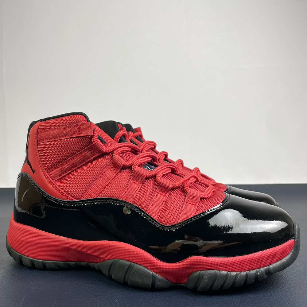 Air Jordan 11 Retro “Red Black”