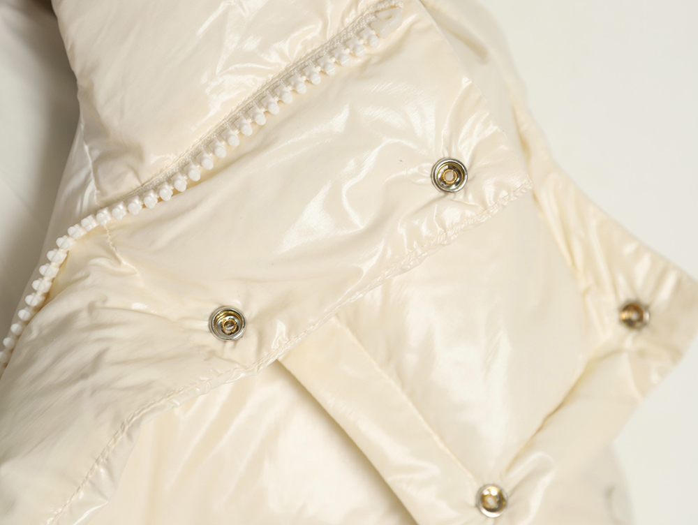 Moncler Maya Short Down Jacket TSK1