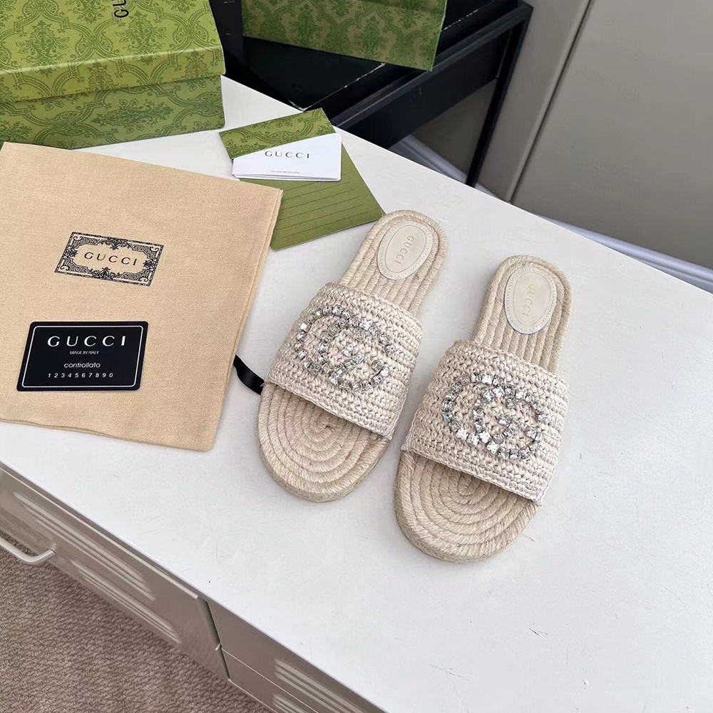 Gucci Cora crystal-embellished raffia espadrille sandals