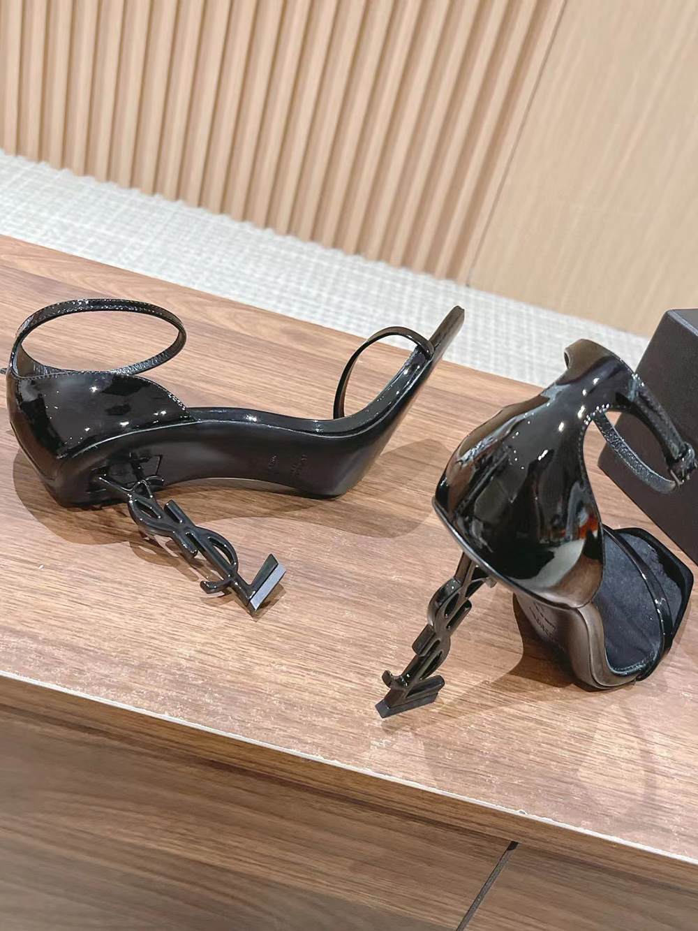Saint Laurent Opyum Sandals In Patent Leather
